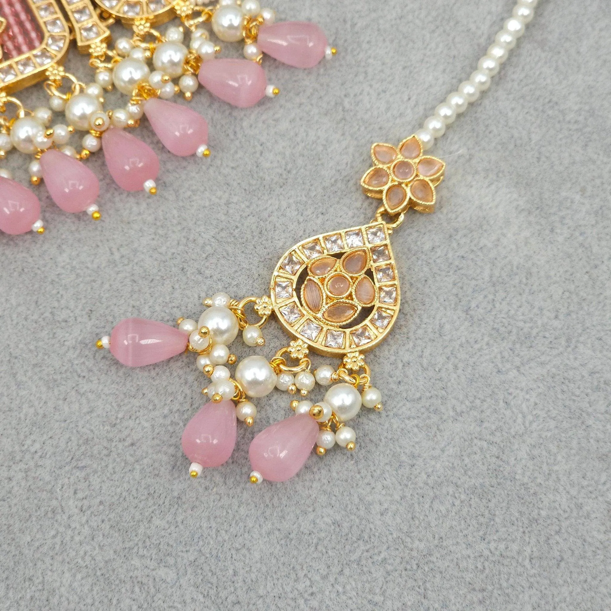 Aditi Choker Necklace Set