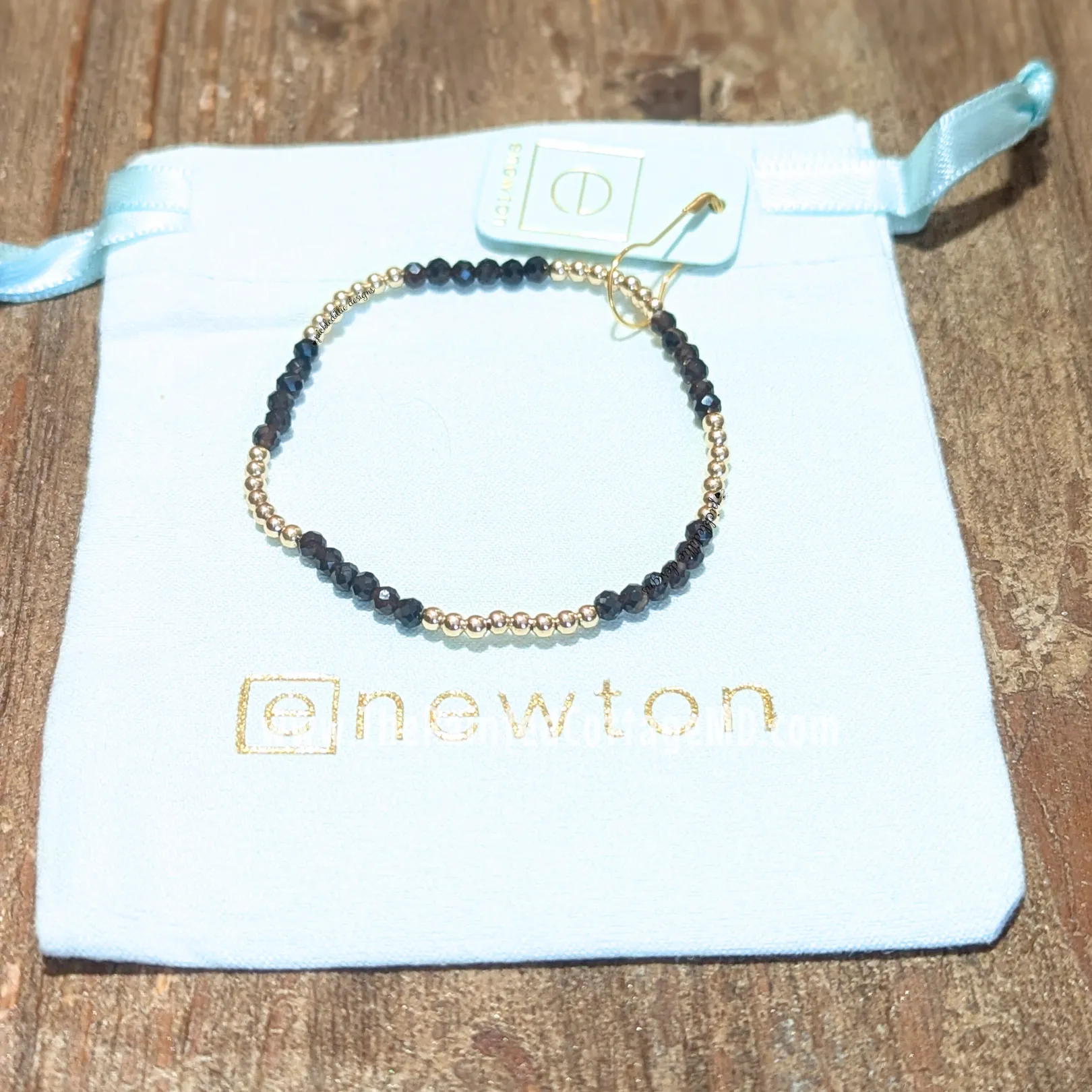 Blissful Pattern 2.5mm Bracelet - Faceted Onyx