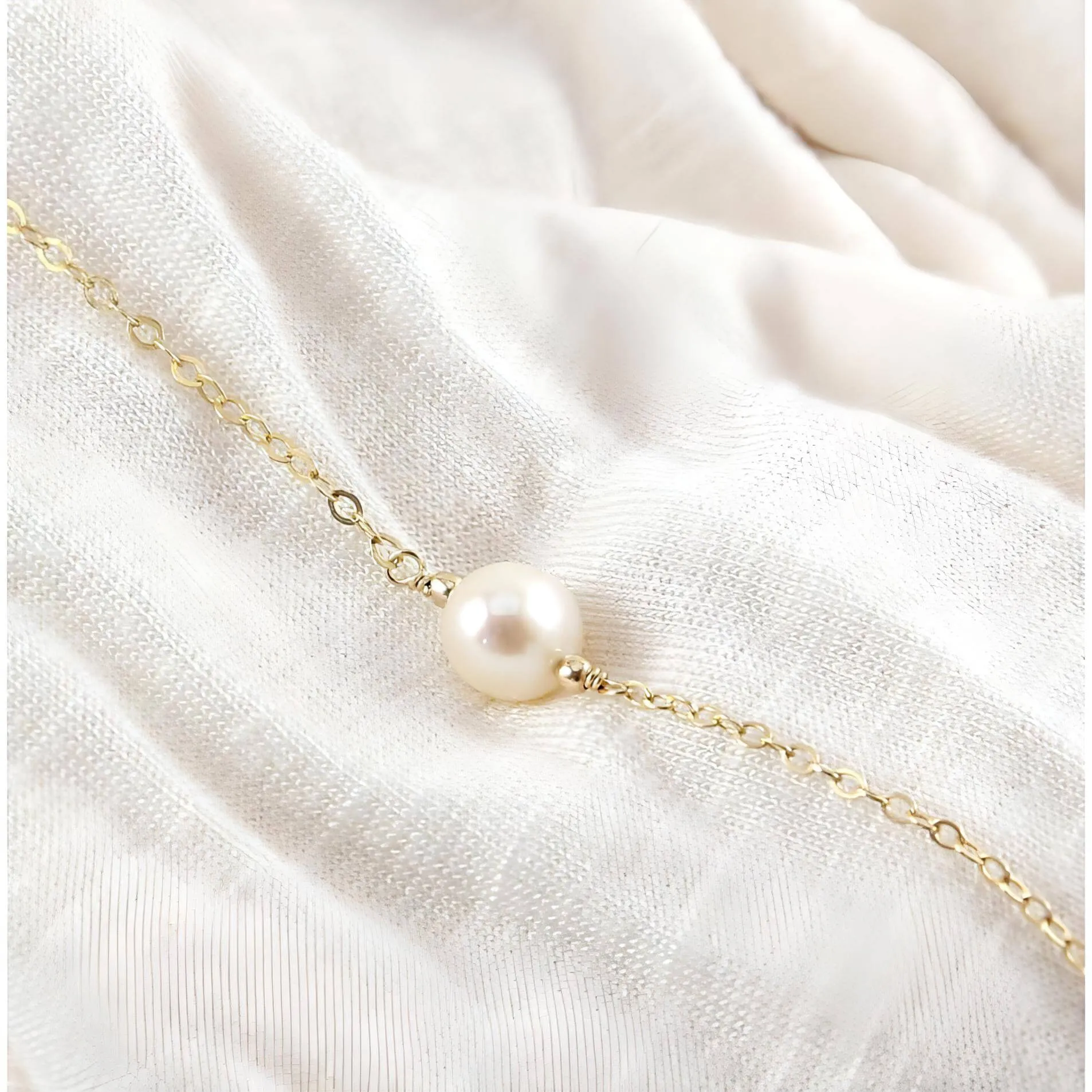 Claire Pearl Choker Necklace