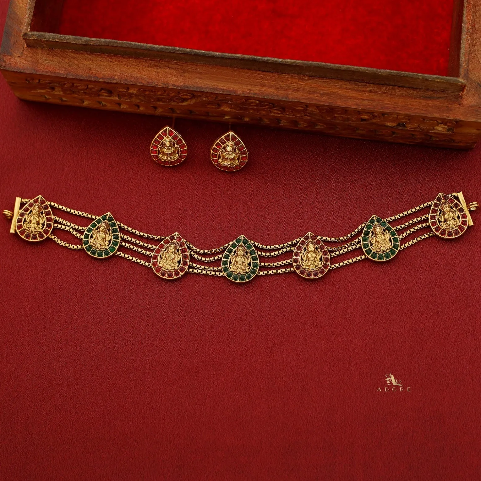 Daamini 4 Layer Lakshmi Choker With Stud