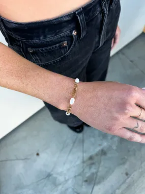 Gold Chain Bracelet with Pearls