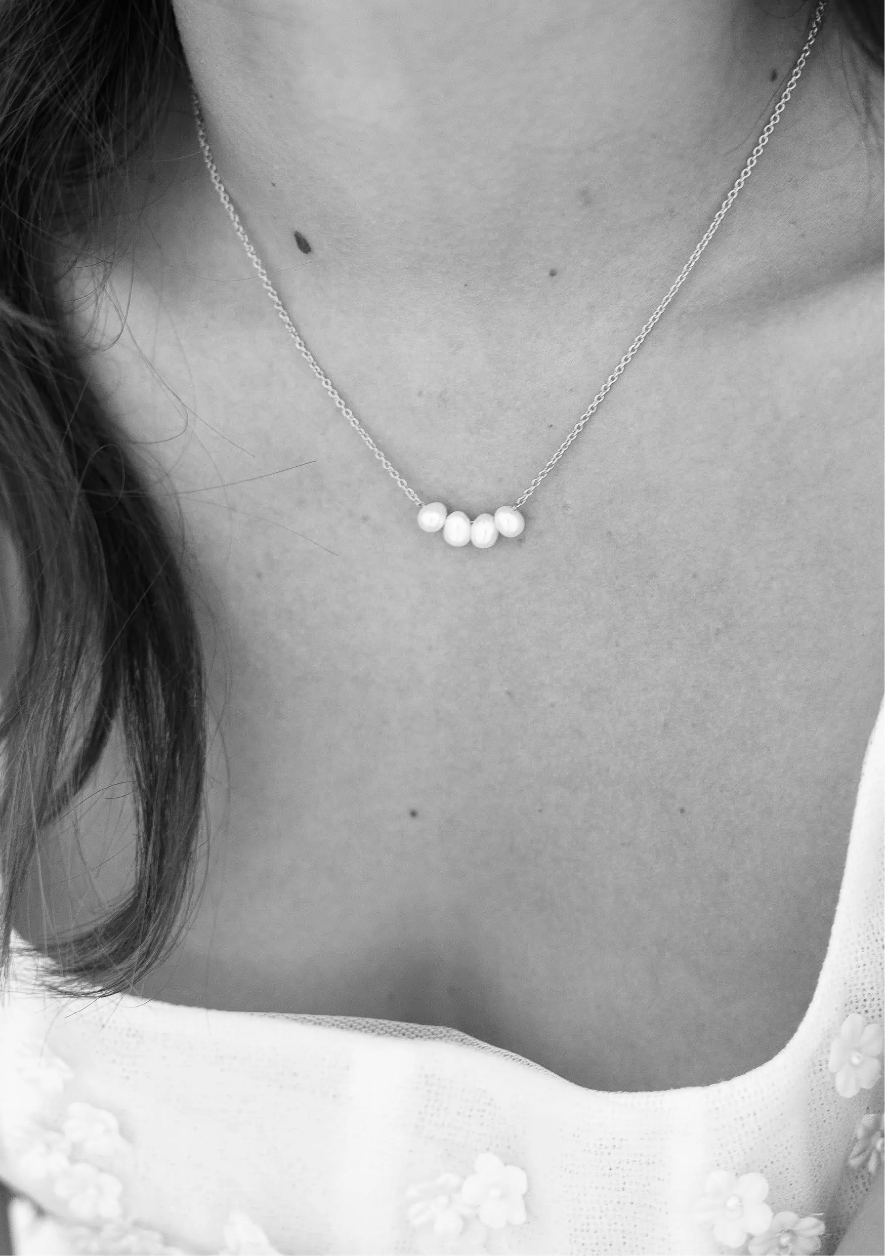 Lola Knight - Poppy - Pearl Necklace - Silver