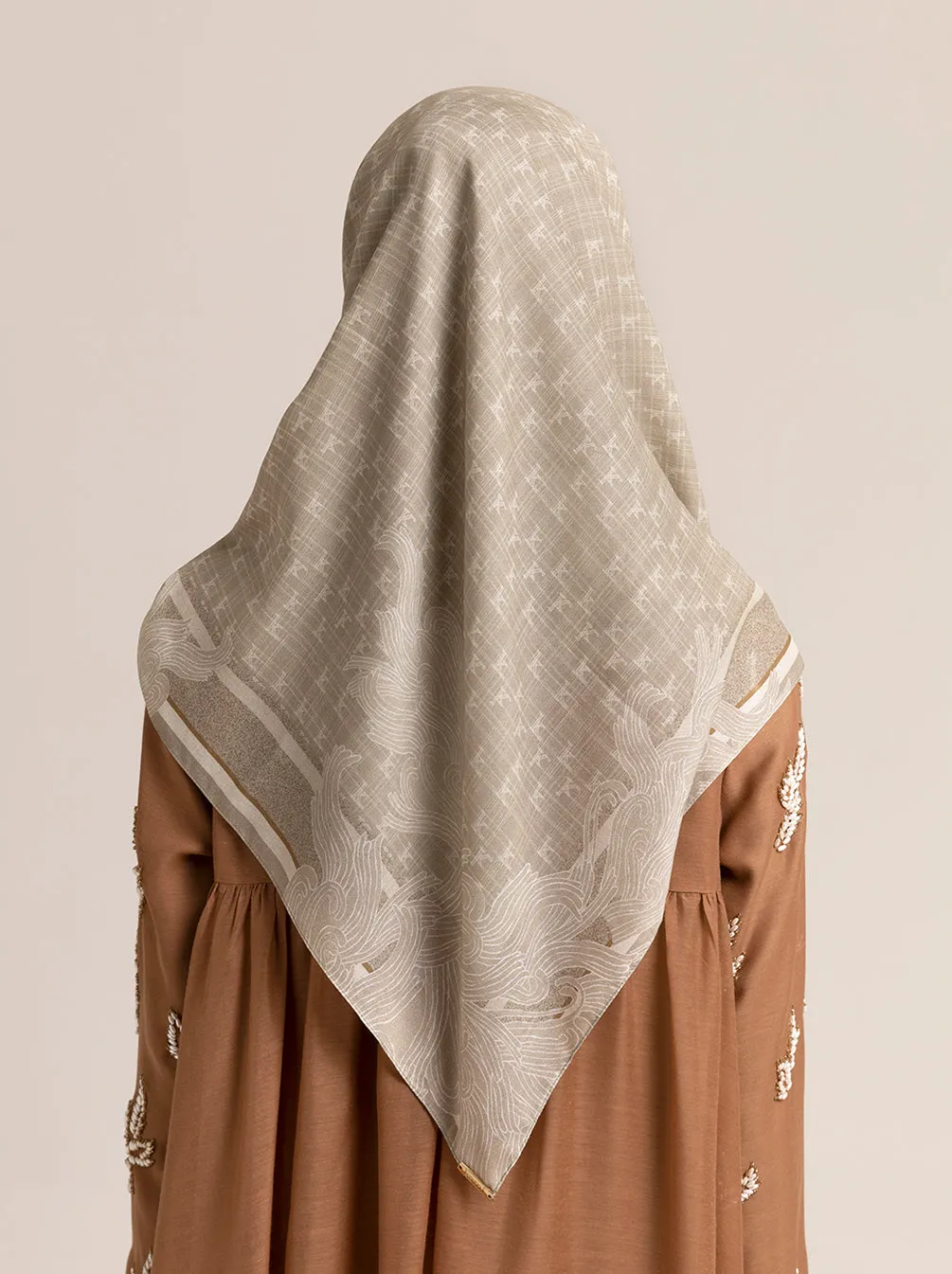 MONOGRAM SCARF EARL GREY