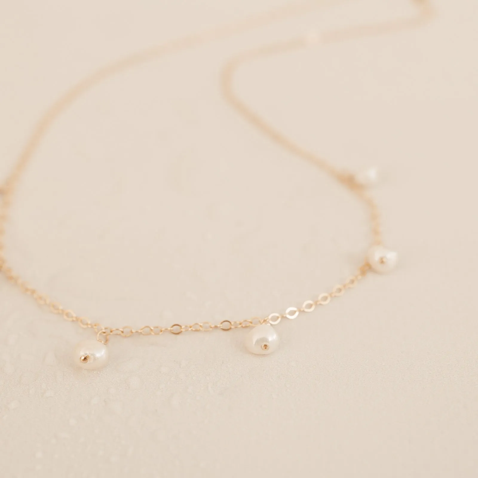 Ocean • Hanging Pearl Necklace