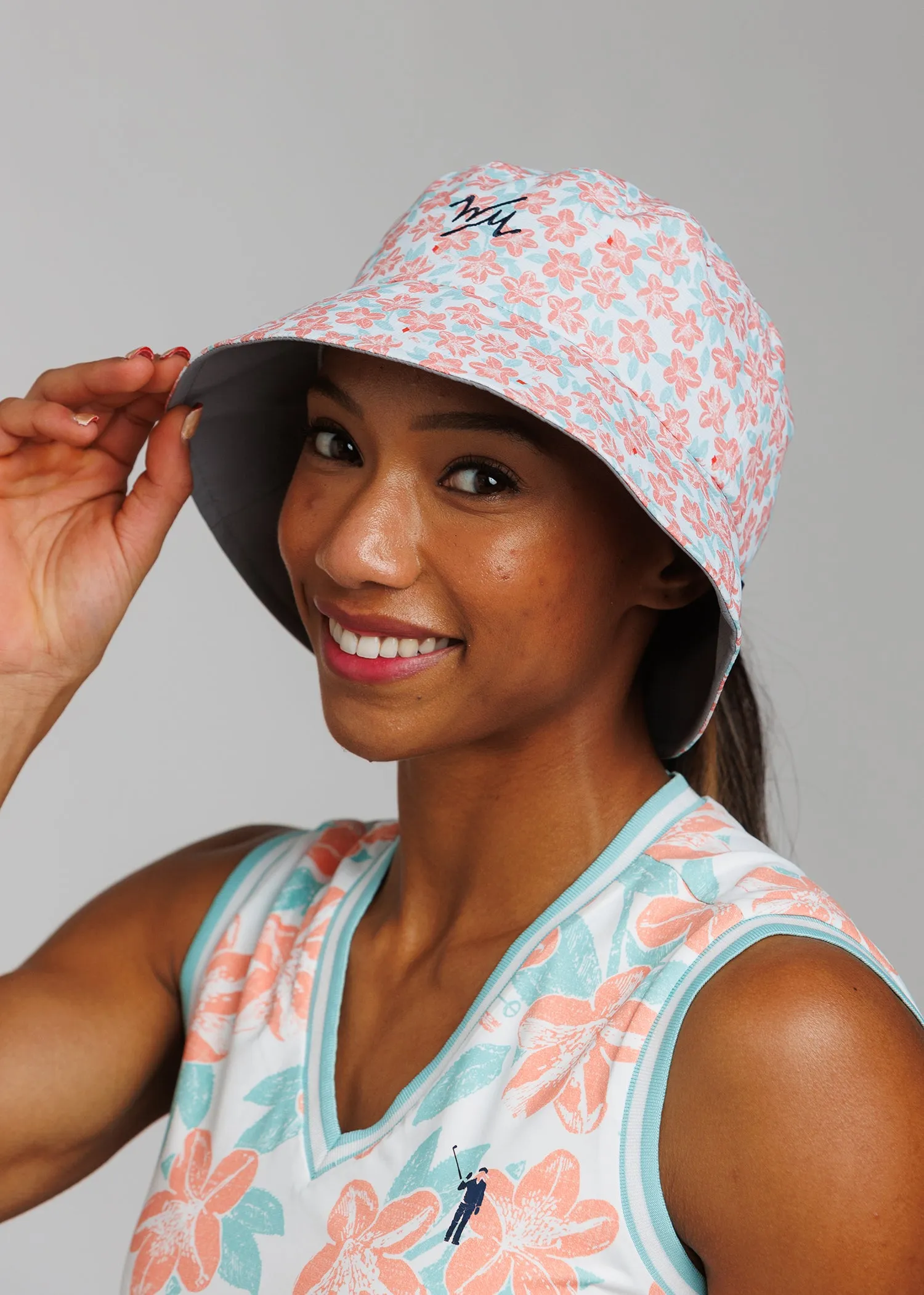 Remastered Women's High Ponytail Tech Bucket Hat | White