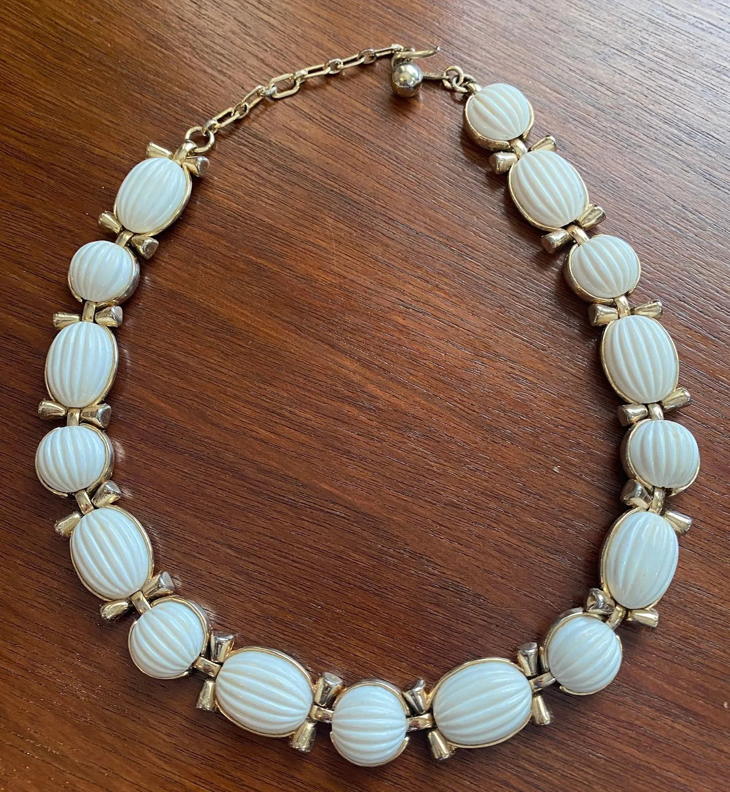 Signed Trifari Vintage Gold Tone Metal Milk Poured Glass Style Collar Necklace