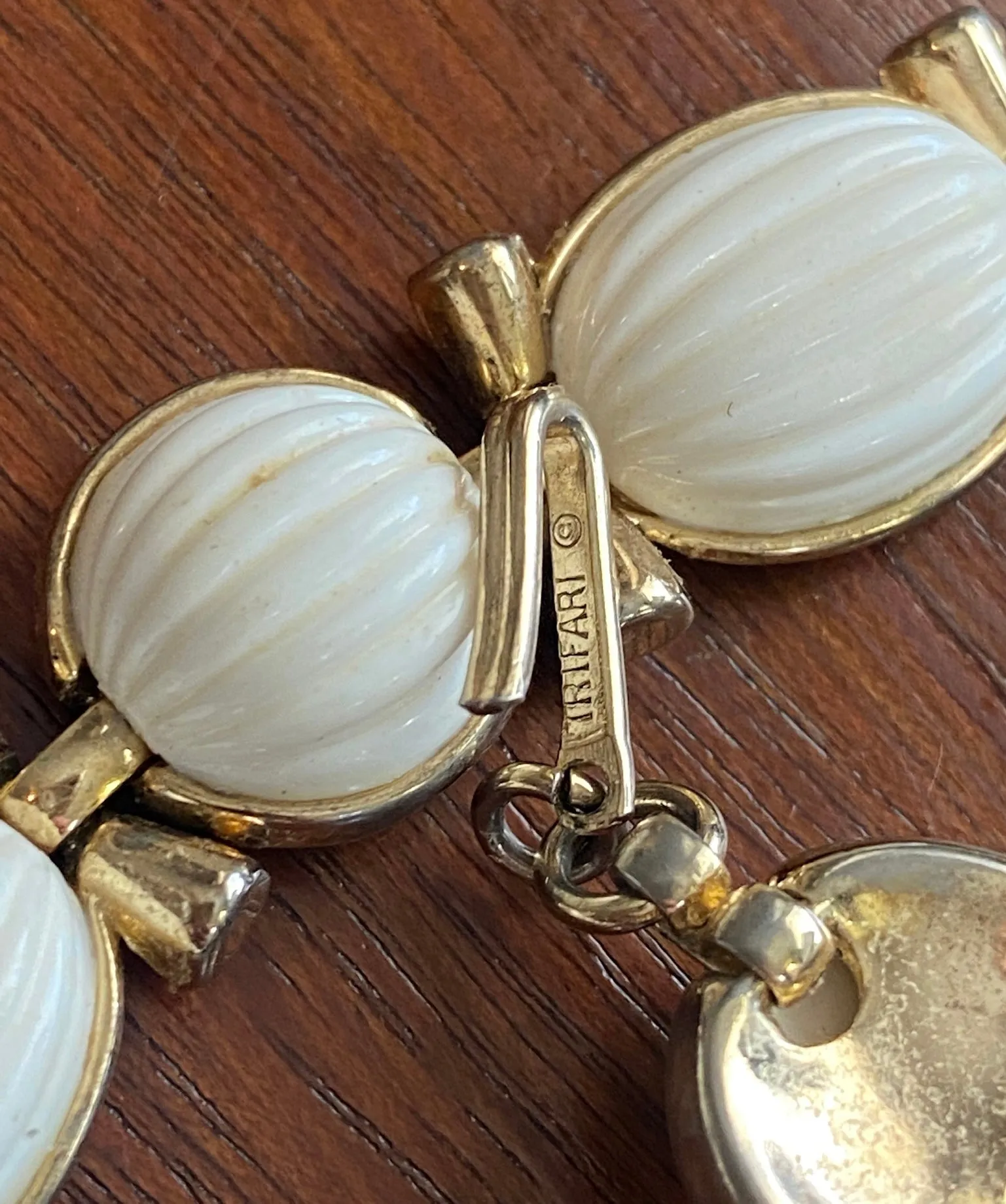 Signed Trifari Vintage Gold Tone Metal Milk Poured Glass Style Collar Necklace