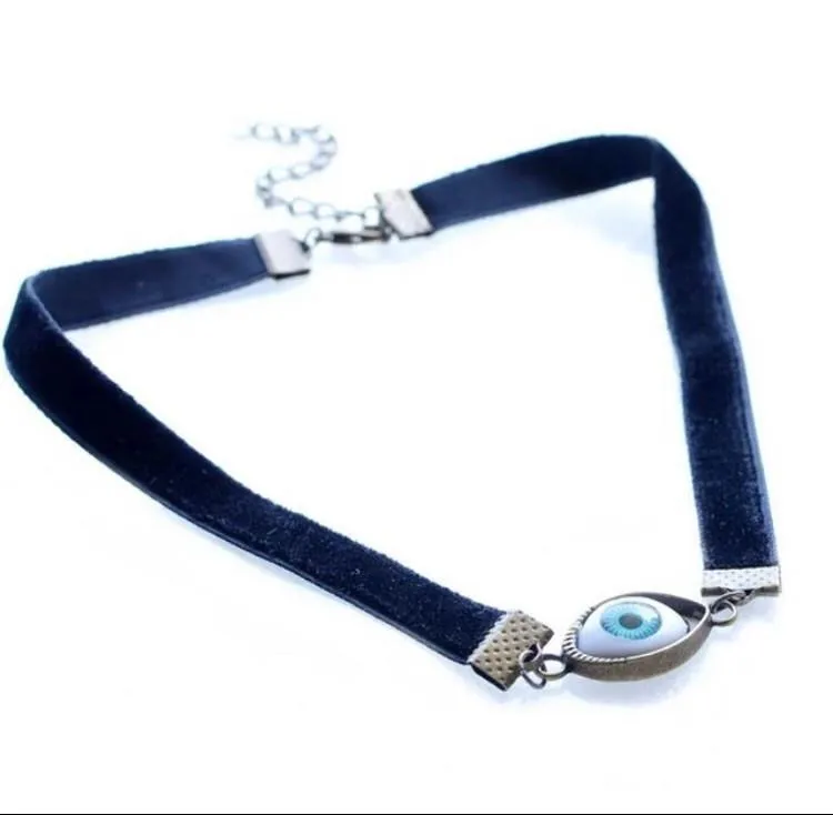 Velvet Choker